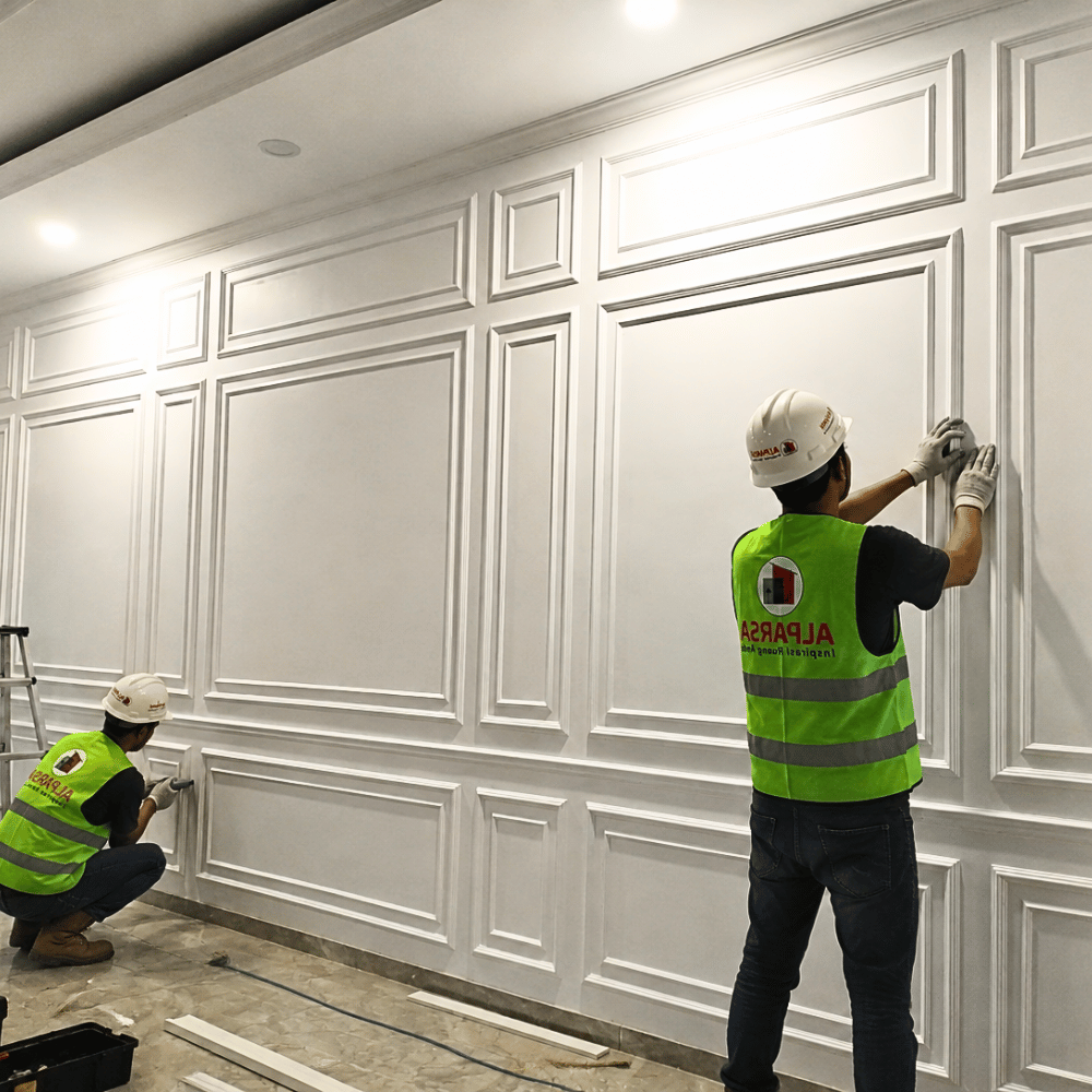 Detail Dekorasi Dinding